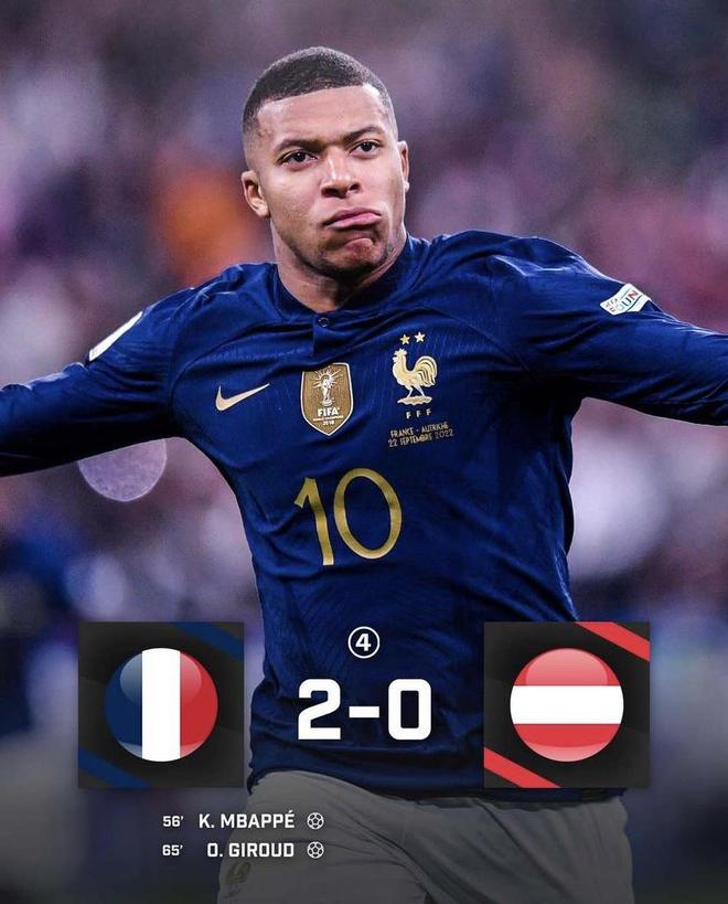 男子下棋时吸烟不慎引燃衣物（男子对弈抽烟失手点燃衣服）